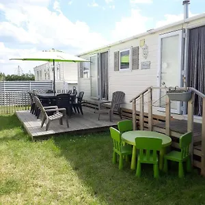 Vakantiehuis Luxe Vakantiechalet Met Omheinde Tuin 6pers, Bredene